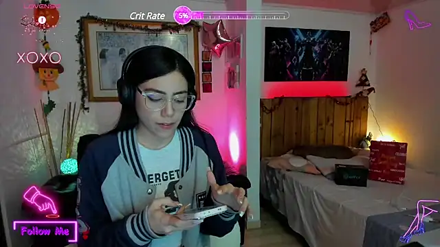 LauGrayJ online show from February 27, 1:41 am