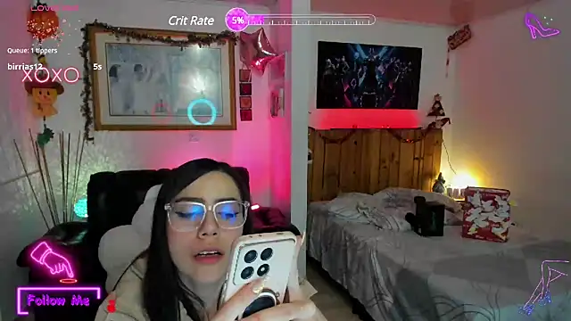 LauGrayJ online show from February 9, 11:47 am