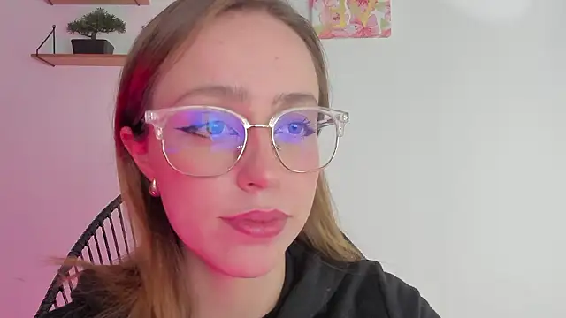 SofiaGc online show from December 5, 2:47 am