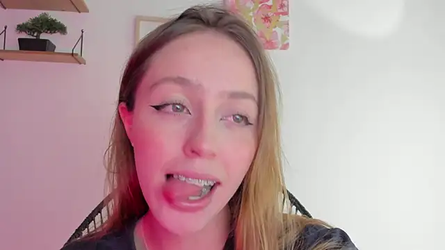 SofiaGc online show from December 27, 2:47 am