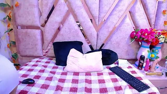 Azul Horny18 online show from February 15, 8:02 am