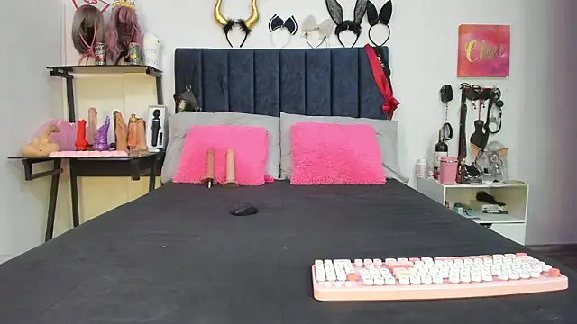 Snapshot of emmily_giraldo chatting on January 15, 1:25 pm emmily giraldo online show from January 15, 1:25 pm