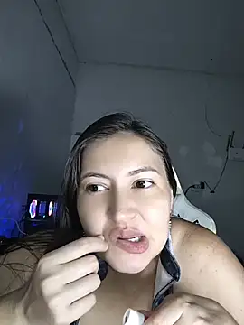 dani123unica online show from May 7, 10:18 am