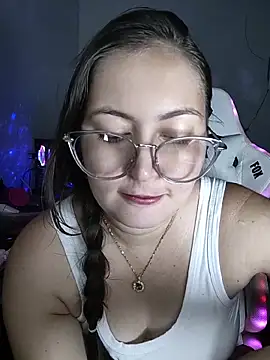 Snapshot of dani123unica chatting on June 20, 11:10 pm dani123unica online show from June 20, 11:10 pm