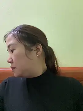 Snapshot of Baby-sexy96 chatting on February 6, 5:25 am Baby-sexy96 online show from February 6, 5:25 am