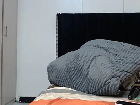 sexxyykittyy online show from March 16, 4:42 am