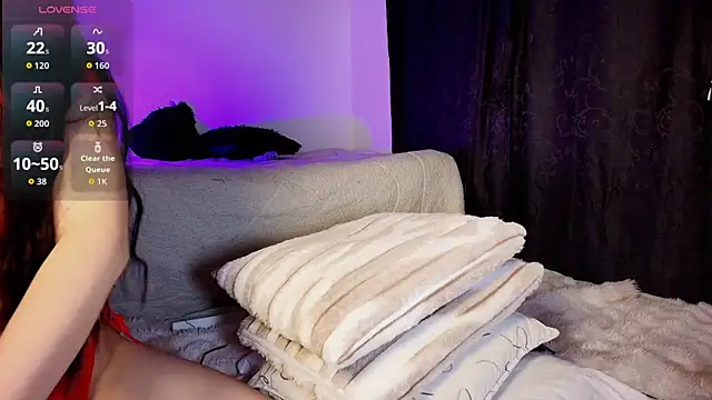 Snapshot of Madeline_Dreams chatting on October 2, 9:23 am Madeline Dreams online show from October 2, 9:23 am