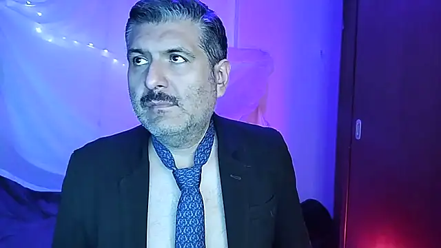 Snapshot of BushBator chatting on September 11, 6:57 am BushBator online show from September 11, 6:57 am