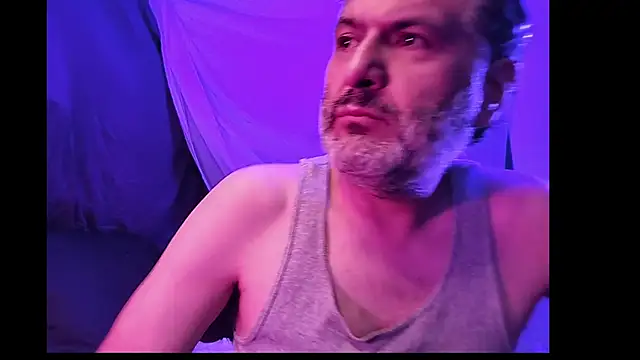 BushBator online show from February 10, 8:02 am