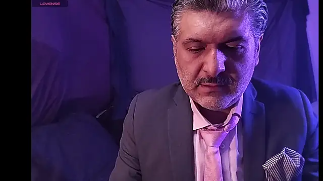 BushBator online show from February 13, 8:14 am