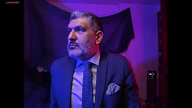 BushBator online show from February 25, 7:08 am