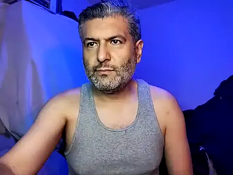 Snapshot of BushBator chatting on January 20, 8:09 am BushBator online show from January 20, 8:09 am