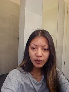 xKimRose online show from February 14, 9:31 am