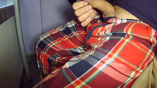 Snapshot of vladimirput4 chatting on December 19, 2:35 pm vladimirput4 online show from December 19, 2:35 pm