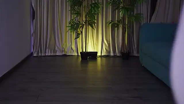 MissKiarra online show from February 20, 5:12 am