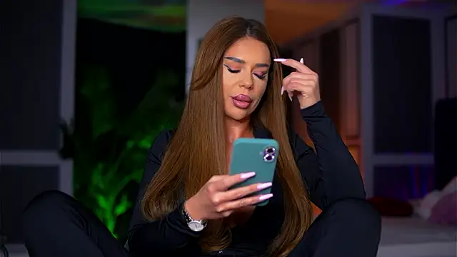 MissKiarra online show from March 22, 8:54 pm