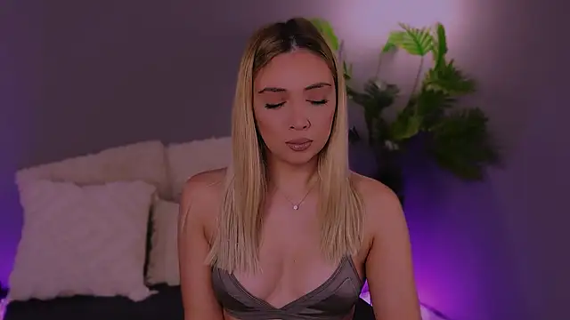 Jessielle online show from November 27, 4:35 am