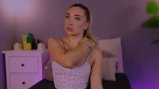 Jessielle online show from December 4, 4:22 am