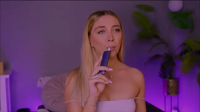 Jessielle online show from November 11, 2:01 pm