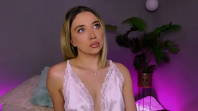 Jessielle online show from April 17, 3:09 am