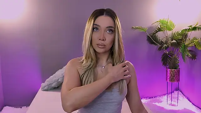 Jessielle online show from March 27, 6:00 am