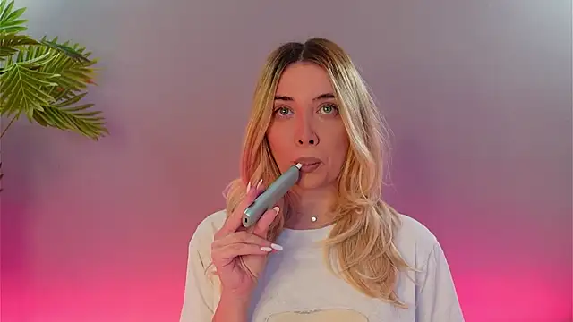 Jessielle online show from January 18, 3:26 pm