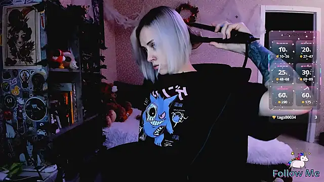 NaniMoore online show from November 8, 9:07 pm