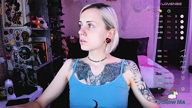 NaniMoore online show from October 21, 9:41 am