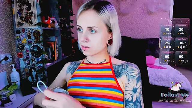 NaniMoore online show from November 29, 8:09 pm