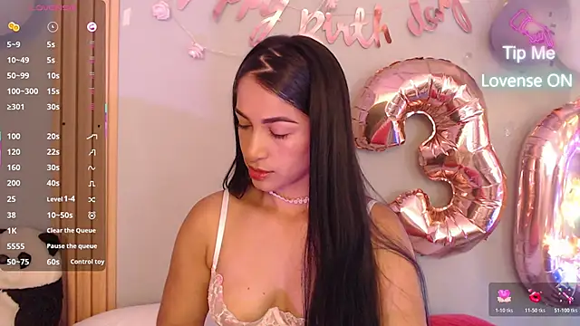 Snapshot of Thayssa_ross chatting on April 22, 2:46 pm Thayssa ross online show from April 22, 2:46 pm