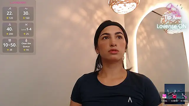 Snapshot of Thayssa_ross chatting on June 9, 3:02 pm Thayssa ross online show from June 9, 3:02 pm