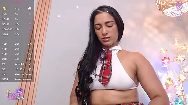 Thayssa ross online show from March 27, 2:51 pm