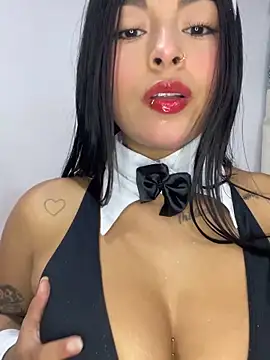 Dulce-diosa online show from March 21, 1:40 am