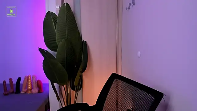 MarkGWalker online show from February 7, 4:37 am