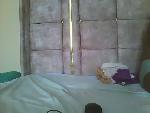 Snapshot of Sweet-beanca chatting on March 2, 12:45 pm Sweet-beanca online show from March 2, 12:45 pm