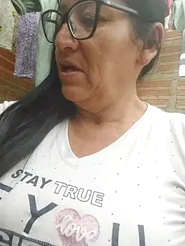 clarita 01 online show from May 12, 2:34 pm