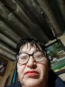 Snapshot of clarita_01 chatting on October 10, 10:49 am clarita 01 online show from October 10, 10:49 am