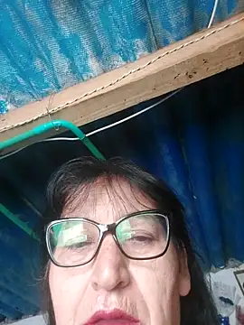 clarita 01 online show from March 9, 1:03 pm