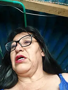 clarita 01 online show from April 13, 2:21 pm