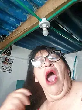 clarita 01 online show from January 18, 1:58 pm