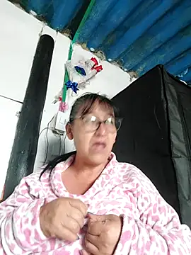 clarita 01 online show from December 3, 12:37 pm