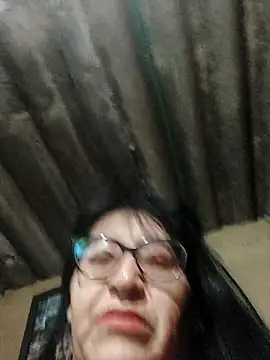Snapshot of clarita_01 chatting on October 8, 10:50 am clarita 01 online show from October 8, 10:50 am