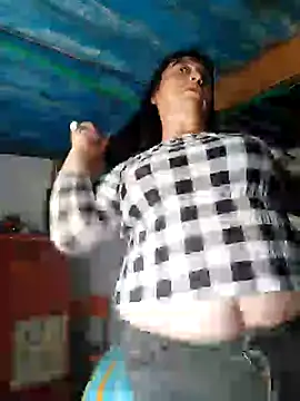 clarita 01 online show from March 24, 12:49 pm