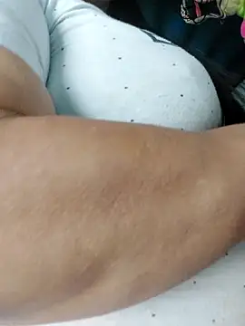 clarita 01 online show from March 12, 1:04 pm