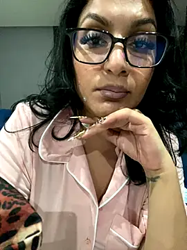 Snapshot of Indianbutter11 chatting on September 19, 8:13 pm Indianbutter11 online show from September 19, 8:13 pm
