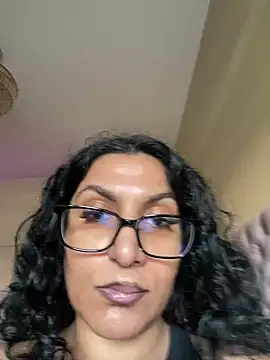 Snapshot of Indianbutter11 chatting on February 27, 4:46 am Indianbutter11 online show from February 27, 4:46 am