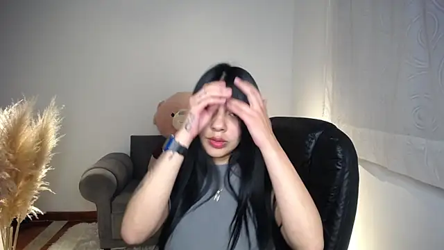 Snapshot of Alin_Aly chatting on January 7, 11:10 pm Alin Aly online show from January 7, 11:10 pm