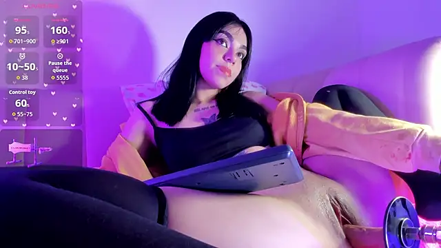 Connie Cherxx online show from March 4, 8:55 am