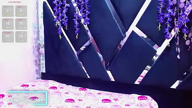 Emmily Walker online show from March 27, 2:53 am