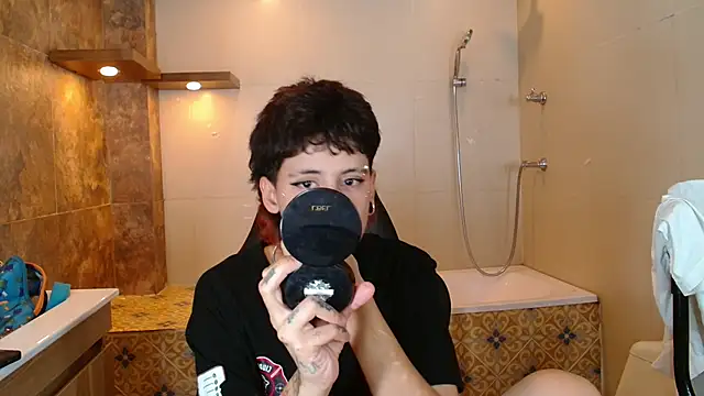 Snapshot of Ethan_lennox chatting on November 20, 7:58 pm Ethan lennox online show from November 20, 7:58 pm